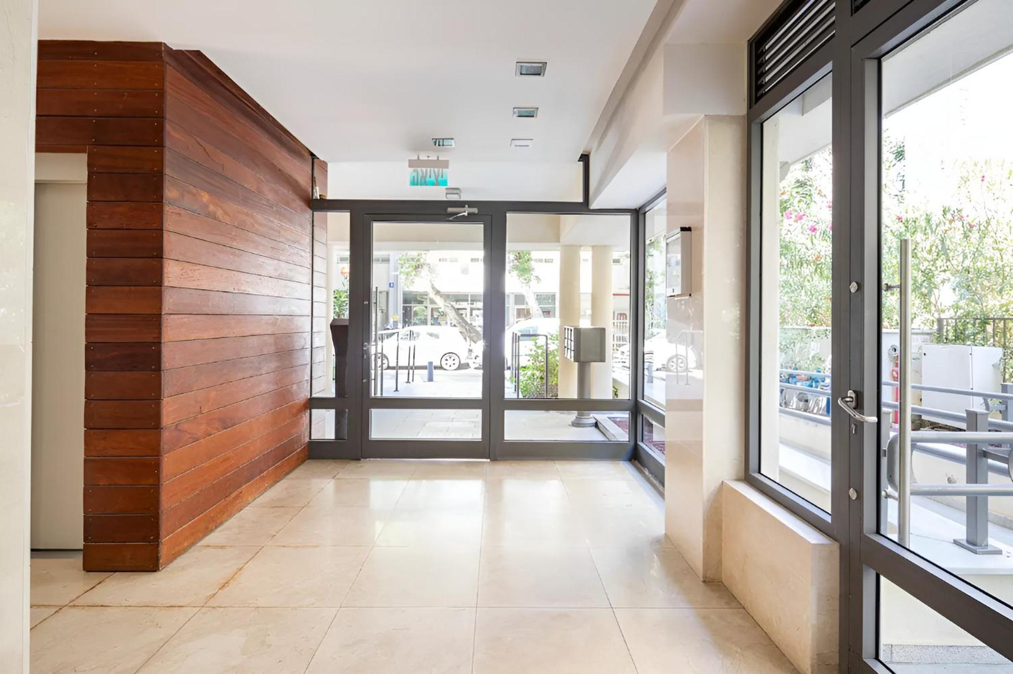 Luxury Oasis Tel Aviv Beach Екстер'єр фото